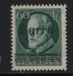 SAAR  32   MINT HINGED