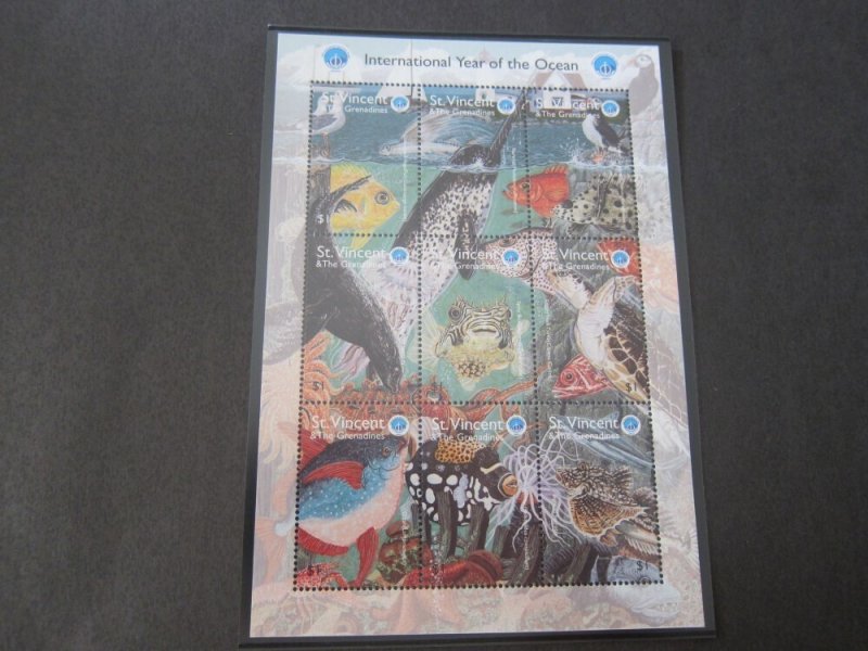 St Vincent 1998 Sc 2604-5 Bird Marine Life set MNH