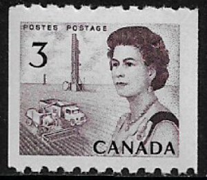 Canada #466 MNH Coil Stamp - Queen Elizabeth II