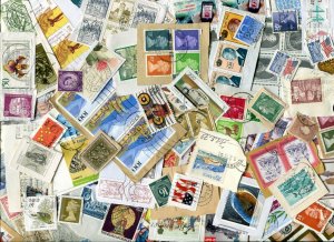 WOR3 WORLD STAMPS ON PAPER! 1-POUND! FREE SHIPPING