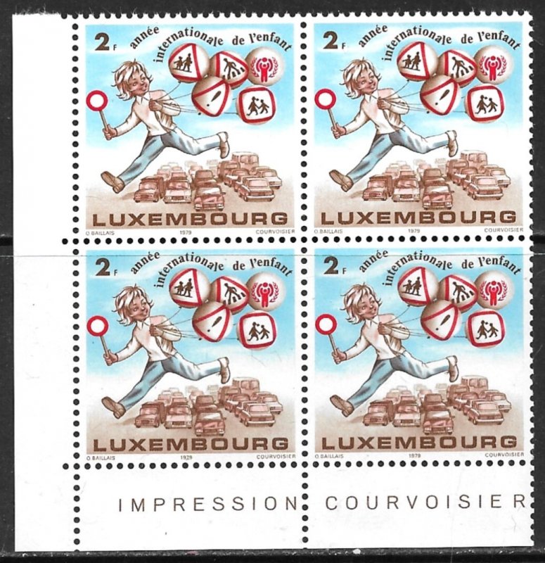 LUXEMBOURG 1979 IYC Year of the Child Road Safety Issue BLOCK of 4 Sc 633 MNH