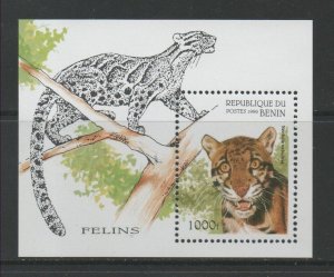 Thematic Stamps Animals - BENIN 1996 WILD CATS MS mint