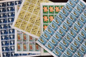 Sheets,  worldwide  joblot. See note.