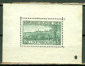 QE: Luxembourg 151 mint souv sheet CV $1500