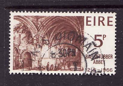 Ireland-Sc#218-used 5p red brown-Ballintubber Abbey-1966-Churches-