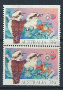 Australia SG 1272  Used  -pair top/ bottom  imperf from booklet Christmas