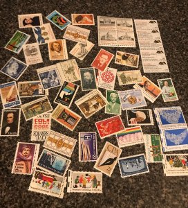 50 mint US stamps, all 20 & 22 cent, most MNH, over $10 face value