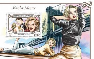 Niger - 2015 Marilyn Monroe on Stamps - Stamp Souvenir Sheet - 14A-625