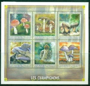 Mali 1999 Flora & fauna Fungi Mushrooms 530f MS MLH