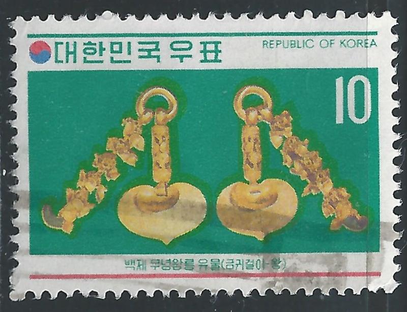 Korea #821 10w King Munyong's Gold Earrings