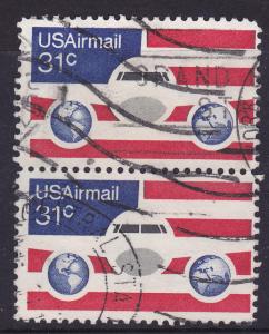 USA - #C89 -1976 Air Plane & Globes Joined Pair 31c -used 