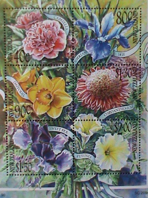 ​New Zealand Stamp:2001 SC#1707a-colorful beautiful flowers mnh: S/S sheet: