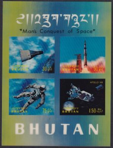 Sc# 118Gn Bhutan 3D Man's Conquest Space 1970 S/S Souvenir CV $15.00