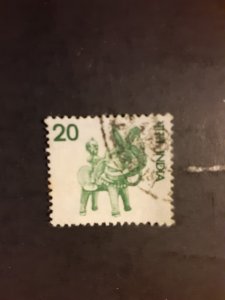 +India #672                Used