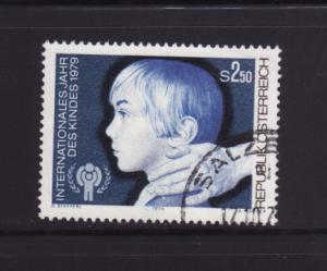 Austria 1110 Set U  IYC, Year of the Child (B)