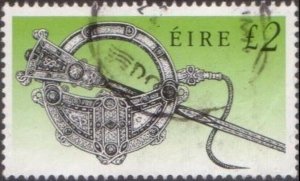 Ireland 1990 SG764 £2 Tara Brooch FU