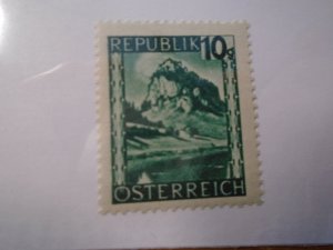 Austria  #  460  MNH