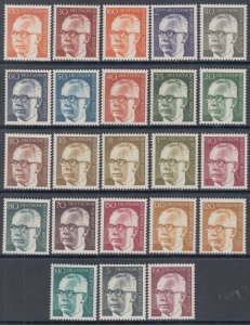 GERMANY Sc # 9N284-301 CPL MNH SET of 24 PRESIDENT HEINEMANN