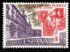 SPAIN SG2464 1977 50th ANNIV OF PHILATELIC BOURSE ON PLAZA MAYOR, MADRID MNH