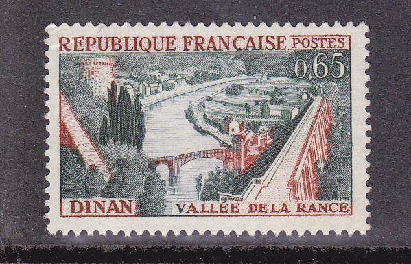 France # 1011, Mint Never Hinged 
