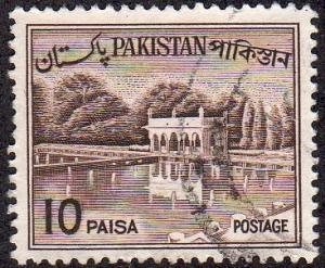 Pakistan 134a - Used - 10p Shalimar Gardens (Lahore) (1963)