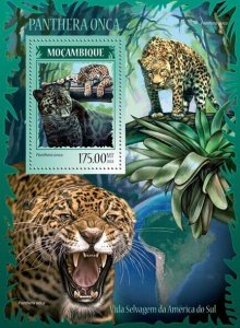 2014 MOZAMBIQUE MNH. JAGUARS. Y&T Code: 832  |  Michel Code: 7369 / Bl.913