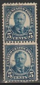 U.S. 557, 5¢ THEODORE ROOSEVELT, USED VERTICAL PAIR. F-VF. (925)