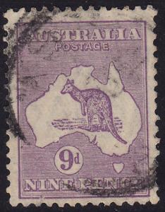 Australia - 1929 - Scott #97 - used - 9d Kangaroo