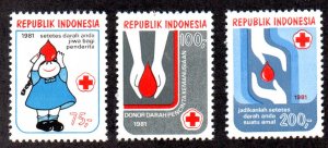 INDONESIA 1117-9 MNH SCV $2.40 BIN $1.45 RED CROSS