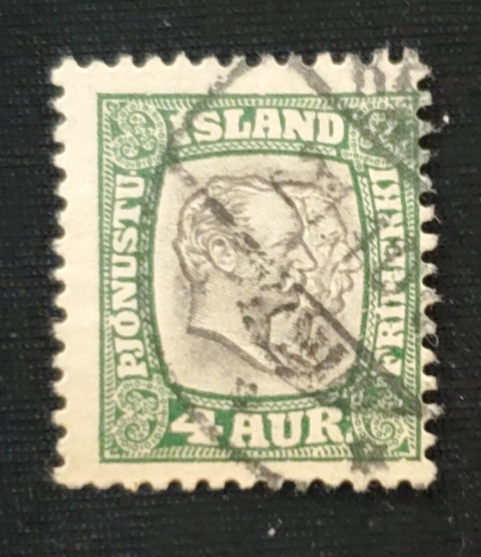 Iceland O32, 1907 Christan and Frederick, Cat. value - $11.50