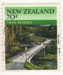 New Zealand #827 used Twin Bridges