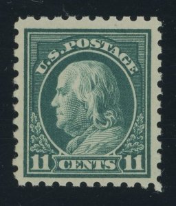 USA 434 - 11 cent Franklin perf 10 wmk - F/VF Mint hinged (gum skips)