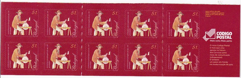 PORTUGAL  BOOKLET PROFESSIONS AND CHARACTERS OF 19th CENTURY10 stamps  (1999)