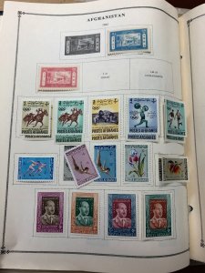 INTERNATIONAL COLLECTION – 1960-1965 ABU DHABI TO KUWAIT – 419201