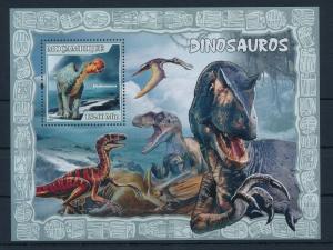 [31559] Mozambique 2007 Pre historic animals Dinosaurs MNH Sheet