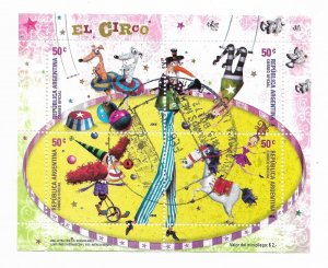 ARGENTINA 2004 CIRCUS ART BLOCK OF FOUR MINIATURE SHEET SCOTT 2281 USED