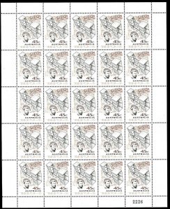 Australia 1381 sheet, MNH. Mi 1424. Aviation Pioneers, 1994. Lawrence Hargrave,