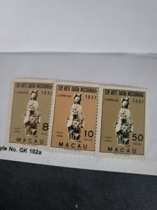 Stamps Macao 368-70 hinged