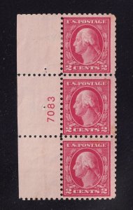 1914 Washington 2c Sc 425 MH original disturbed gum, plate strip of 3 (EG
