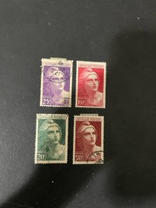 France sc 553-556 MH+uhr comp set