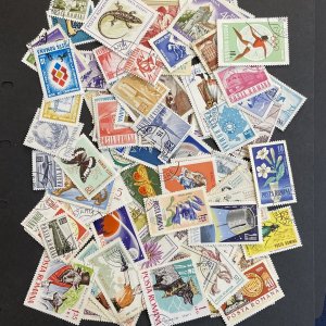 500 mint/used All Different Worldwide Stamps ('R' and 'S' Countries) SCV $125+ 