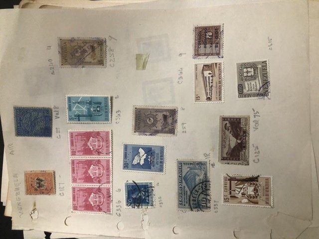 W.W. Loose Stamp Pages With Some Very Nice Glassine’s Might Find Some Gems