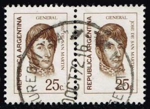 Argentina #933 Jose de San Martin; Used Pair (0.50)