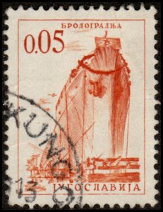 Yugoslavia 930 - Used - 5c Ship / Shipyard (1966) (cv $1.00)