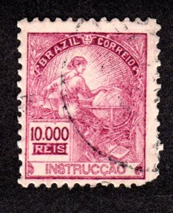 Brazil, Scott # 285, used, 2013 CV = $ 2.00    Lot 200552 -06