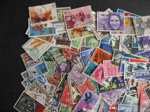 Great Britain collectors duplicates, 300 different, worth checking out! 