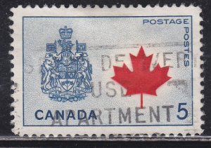 Canada 429a Coat of Arms and Maple Leaf 5¢ 1966