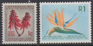 XG-AO220 SOUTH AFRICA IND - Definitives, 1965/7 Flowers, 2 Values MNH Set