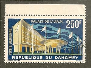 Dahomey         Scott C18     Palace    Used