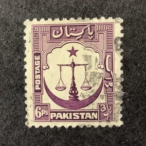 Pakistan 1948 Scott 25 used - 6p, Scales, Star & crescent